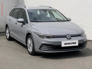 Volkswagen Golf 1.5 TSi, LED, autoAC