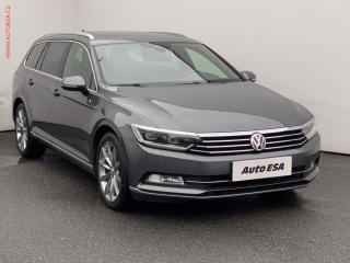 Volkswagen Passat 2.0 TDi, R-Line, LED