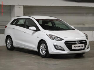 Hyundai i30 1.6CVVT, AC, tempo