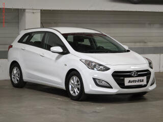 Hyundai i30 1.6CVVT, AC, tempo