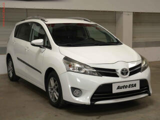 Toyota Verso 1.6 D-4D, �R, servis.kniha