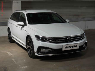 Volkswagen Passat 2.0TDi, 2.maj,�R, DSG, LED