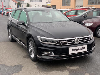 Volkswagen Passat 2.0 TDi, R-Line, DSG, LED