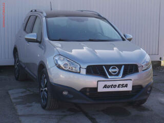 Nissan Qashqai 2.0dCi, AT