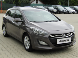 Hyundai i30 1.6 GDi, AC, park.idla