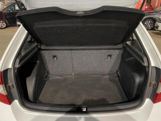 Škoda Rapid (2016) 1.2TSi, Active, AC, park - náhled 7