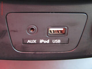 Hyundai i30 (2016) 1.6 GDi, 2.maj,ČR, servis - náhled 16