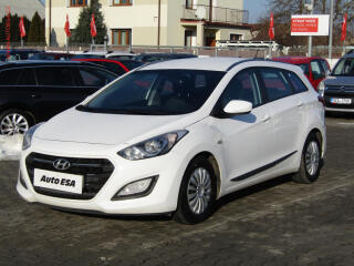 Hyundai i30 (2016) 1.6 GDi, 2.maj,ČR, servis - náhled 3