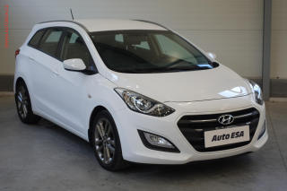 Hyundai i30 1.6i, R, AC, temp