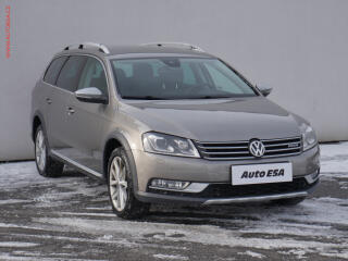 Volkswagen Passat 2.0 TDi 4x4, �R, DSG, k��e