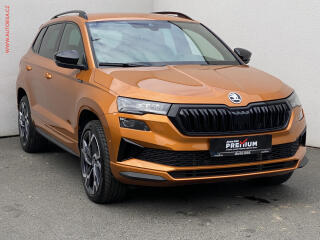 �koda Karoq 2.0 TDi 4X4, 1.maj,�R