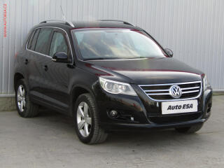 Volkswagen Tiguan 2.0 TDi 4x4, �R, AC, tempo