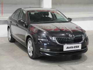 �koda Octavia 2.0TDi, 1.maj,�R, Style