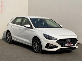 Hyundai i30 1.5 DPi, 2.maj,R, Park.