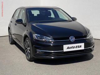 Volkswagen Golf 1.6TDI, 1.maj,�R, navi, LED