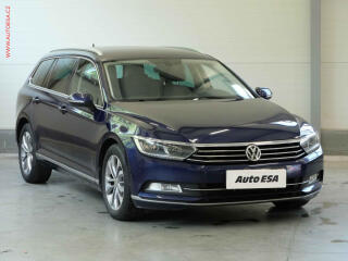 Volkswagen Passat 2.0TDI, �R, DSG, LED, ACC
