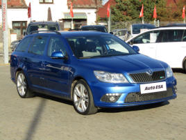 koda Octavia 2.0 TFSi, navi,xenony,ke