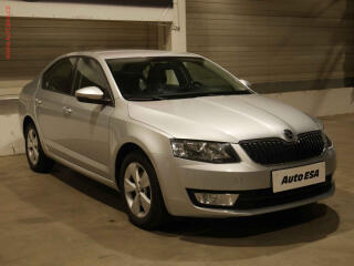 �koda Octavia 1.6 TDI, 2.maj,�R, AC