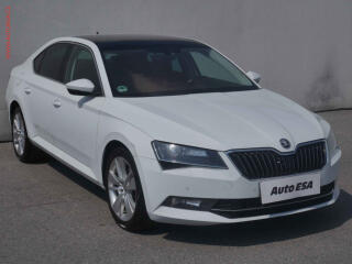�koda Superb 2.0 TDi, �R, Style, k��e