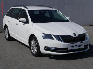 koda Octavia 2.0 TDi, 1.maj, Style, LED
