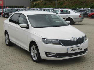 �koda Rapid 1.0TSi, 2.maj,�R, Xenon, AC