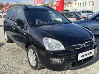 Kia Carens 2.0CRDi, 1.maj,�R, AAC