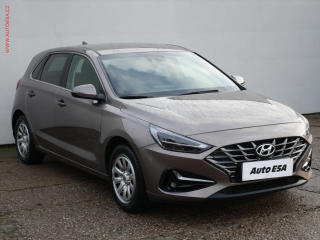Hyundai i30 1.5 i, 2.maj,R, AC, LED