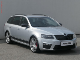 koda Octavia 2.0TDi, RS, DSG, navi, xenon