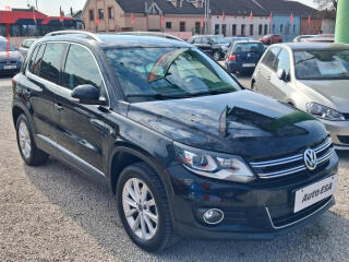 Volkswagen Tiguan 2.0 TSi 4X4, DSG, v�h�ev sed.