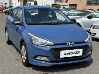 Hyundai i20 1.2i, 1.maj,�R, servis.kniha