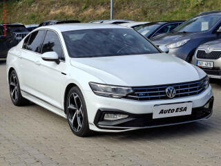 Volkswagen Passat 2.0TDi, �R, DSG, LED, kamera