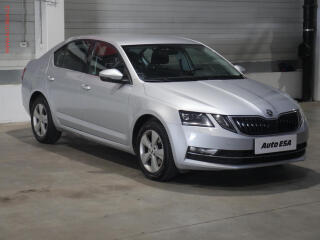 �koda Octavia 1.4TSi, �R, LED