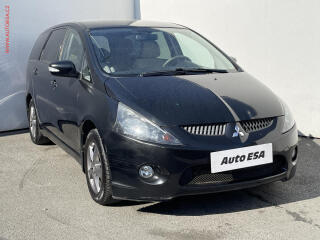 Mitsubishi Grandis 2.4i, AC, tempo, v�h�ev sed