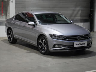 Volkswagen Passat 2.0 TSi, �R, Elegance, DSG