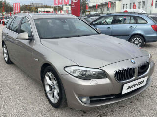 BMW 2.0 D, AT