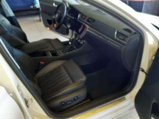 Škoda Superb 2.0 TDI Combi STYLE +  - náhled 30