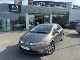Honda Civic 1.8 V-Tec 103kW 1.�R SERVISKA