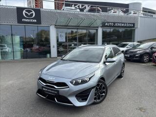 Kia Ceed 1.5 TGDi AT GT-Line Z�RUKA 1�R
