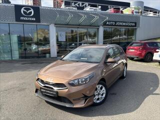 Kia Ceed 1.5 TGDi Spin Z�RUKA KAMERA