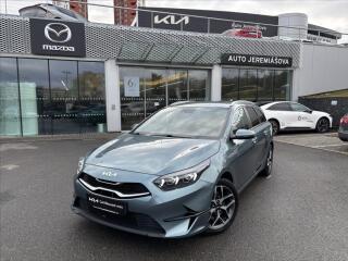 Kia Ceed 1.5 TGDi AT TOP Z�RUKA TOP STA