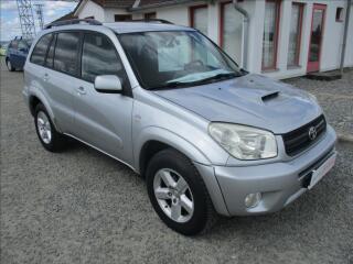 Toyota RAV4 2.0 D4D, klima,4x4,servis,ta�n