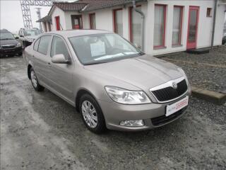 �koda Octavia 1.2 TSI, klima, serv. kniha,