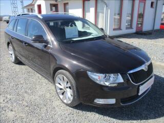 �koda Superb 1.6 TDI,aut.klima,s.kniha,