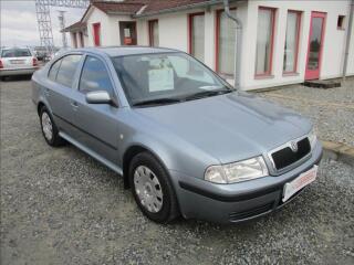 �koda Octavia 1.6 i klima,serv.kniha,CZ