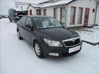 koda Octavia 1.4 TSI, klima, vyh. sedaky,