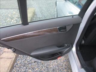Mercedes-Benz Třídy C 1,8 C180 K, NAVI, serviska, - náhled 15