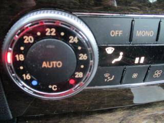 Mercedes-Benz Třídy C 1,8 C180 K, NAVI, serviska, - náhled 26