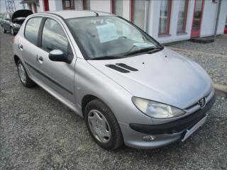 Peugeot 206 1.4 i, klima ,ABS, ZAMLUVEN