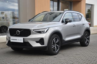 Volvo XC40 B3 PLUS DARK AUT 1.maj CZ