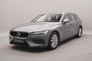 Volvo V60 B4 MOMENTUM PRO REZERVACE